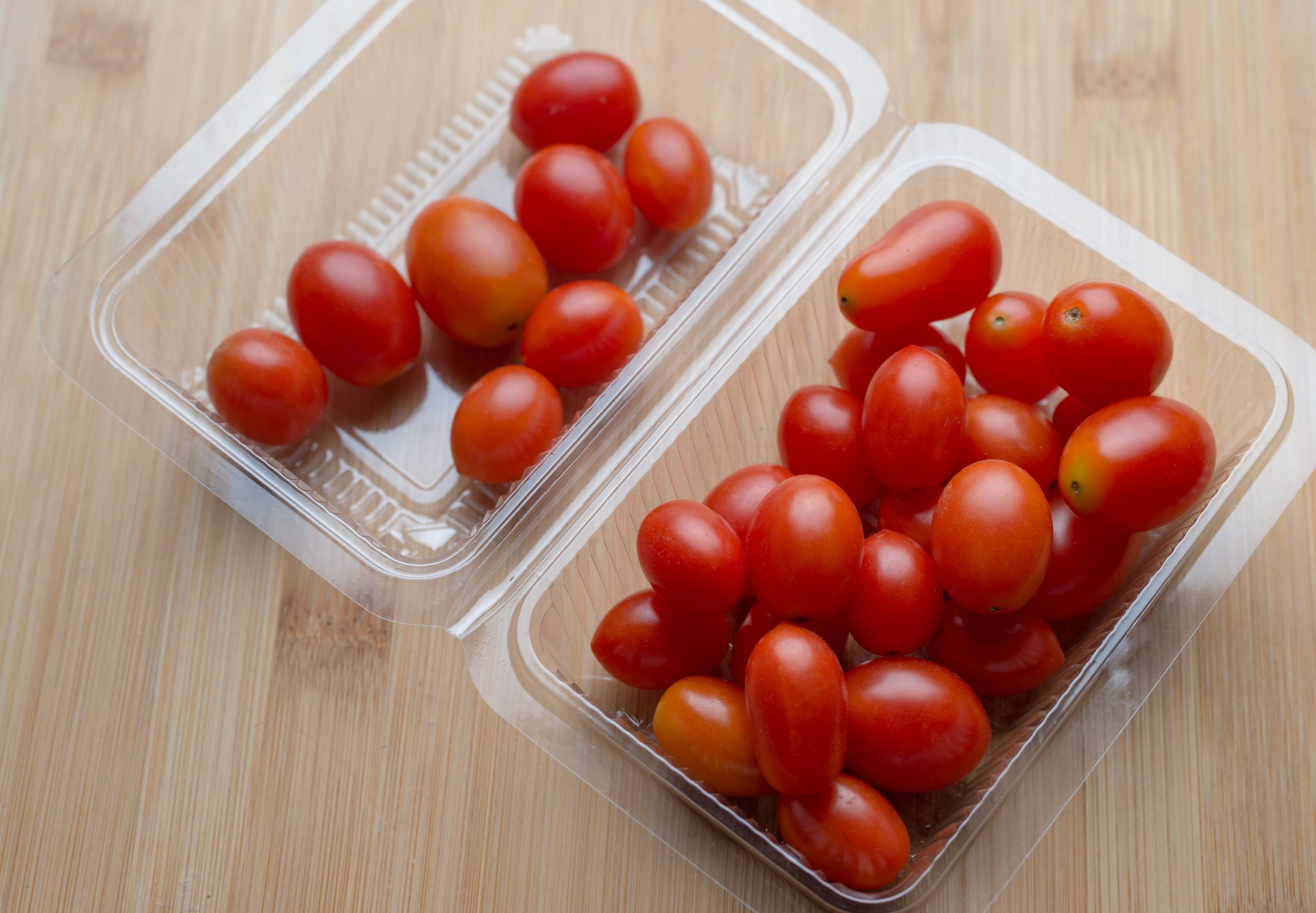 tomatoes in sustainable plastic carton